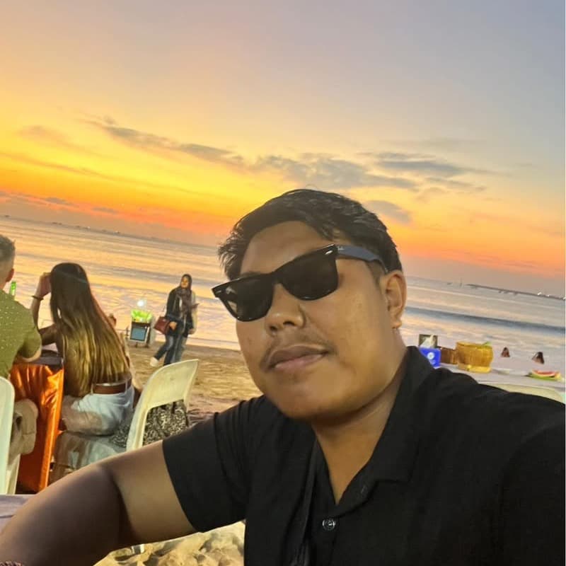 I Wayan Periana - Driver & Tour Guide